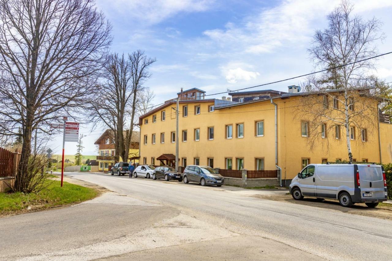 Home Veľký Slavkov Екстериор снимка