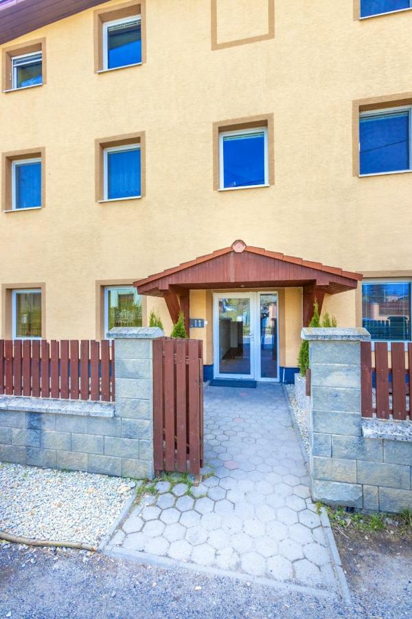 Home Veľký Slavkov Екстериор снимка