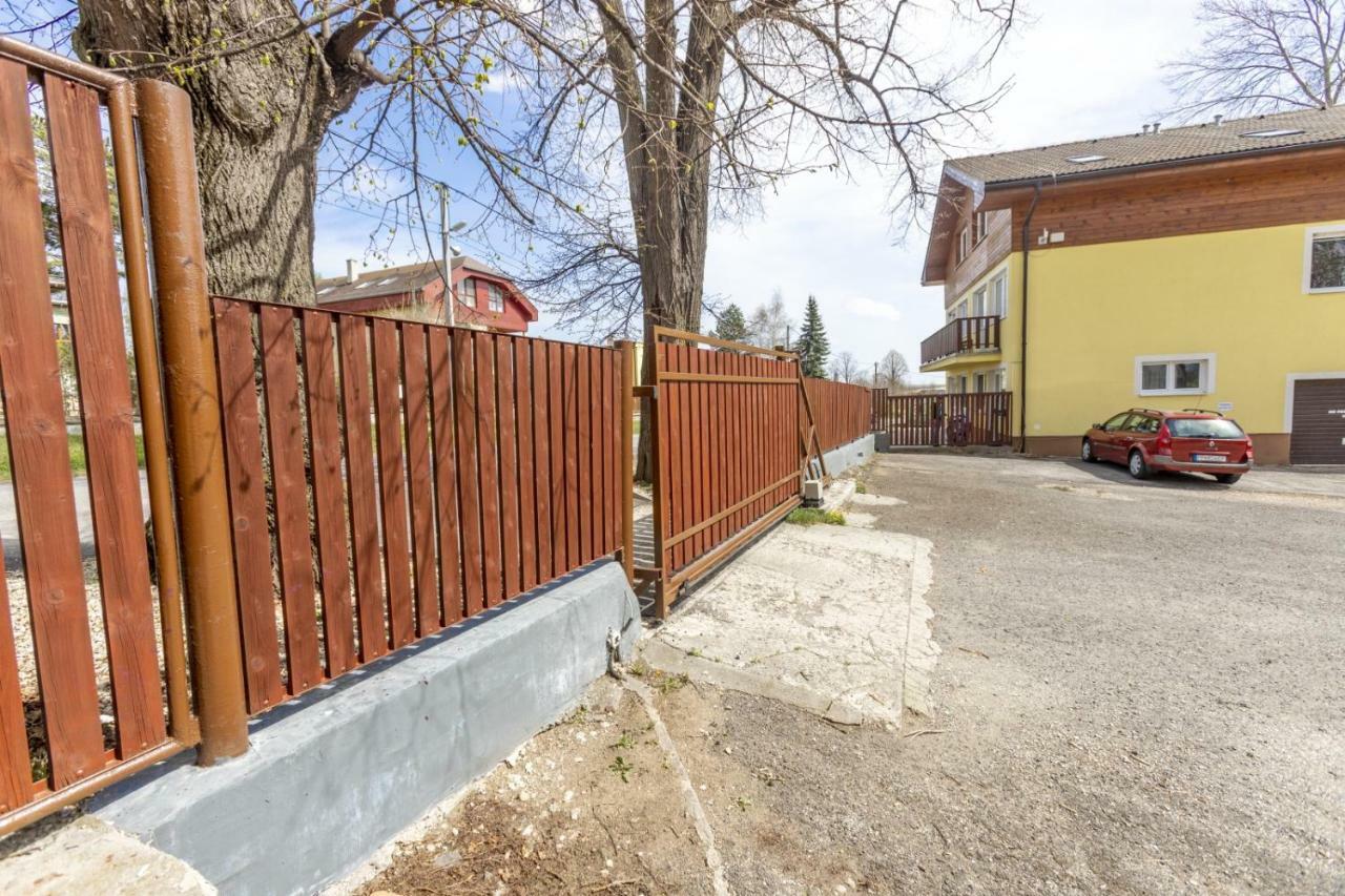 Home Veľký Slavkov Екстериор снимка